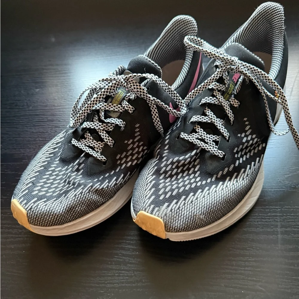 Nike Air Zoom Winflo Running Shoes Gray Black Pink Women’s Size 8.5